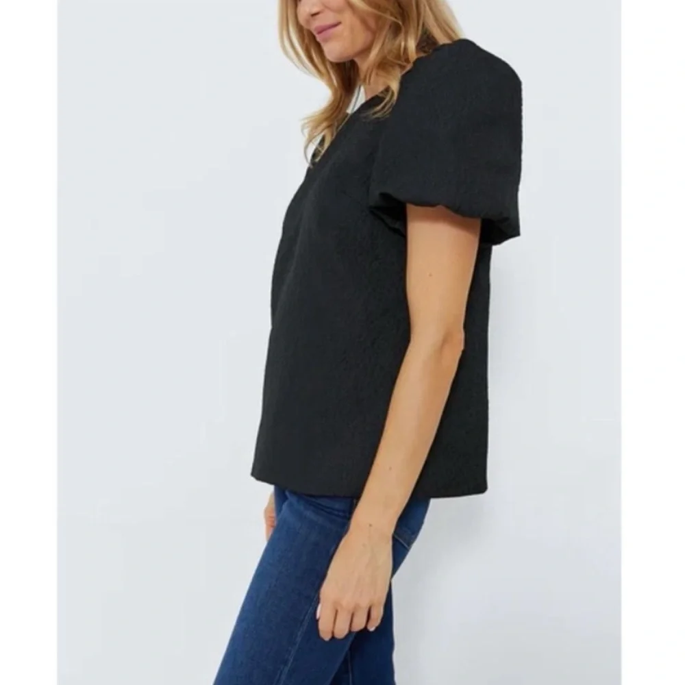POMANDER PLACE Black Jacquard Lyla Blouse